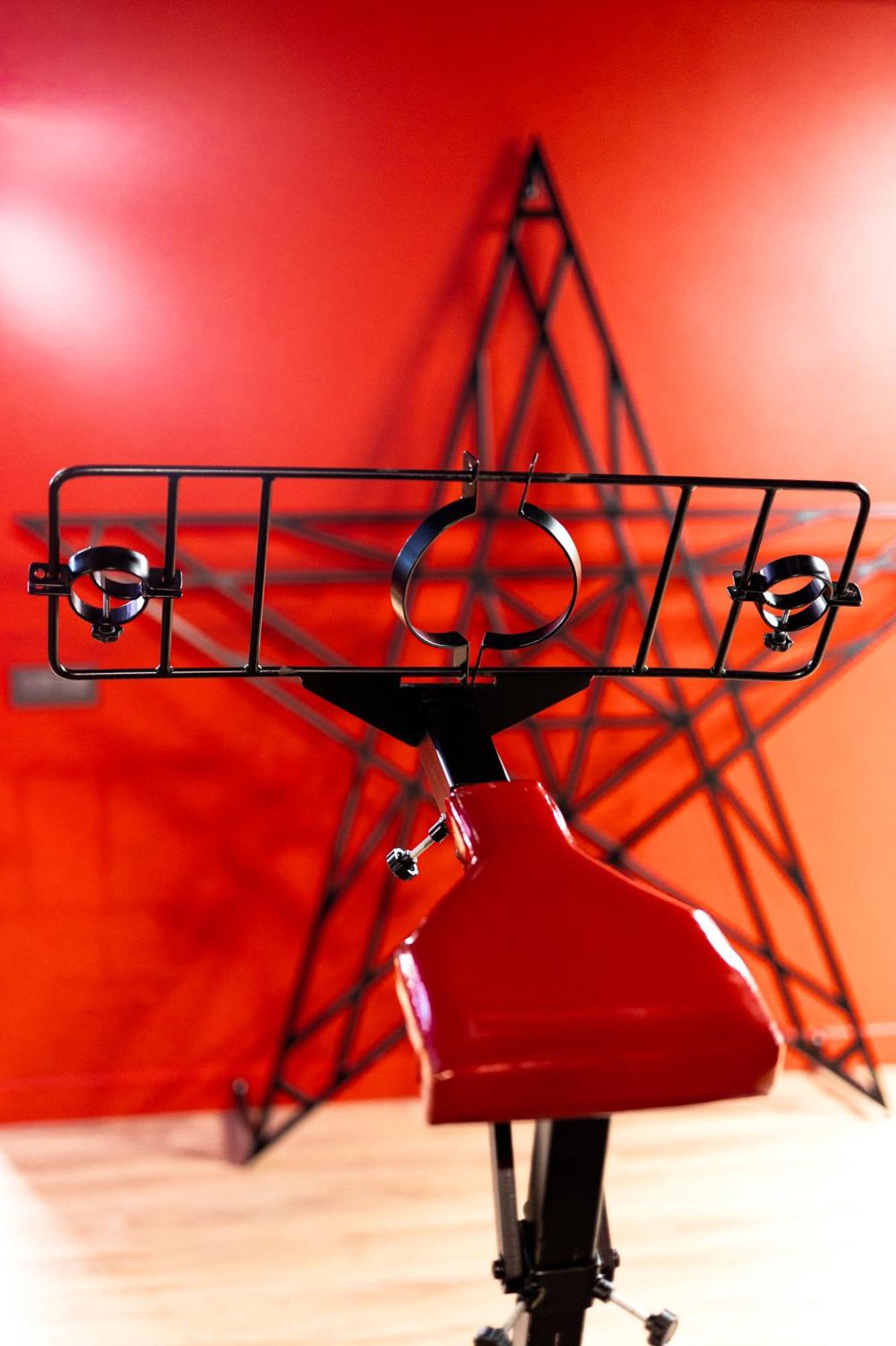 Bdsm Red Apartments Вилнюс Екстериор снимка
